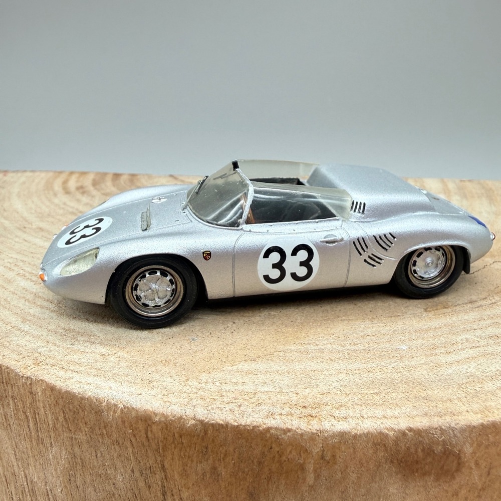 Starter Porsche RS 61 Spyder Le Mans 1961 #33 Resin 1:43 Model Car